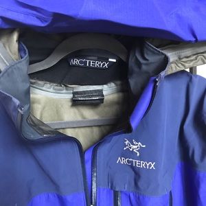 ARC’TERYX Gore-tex XCR winter jacket